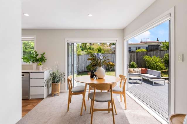 39 Fairclough Road Beach Haven_1