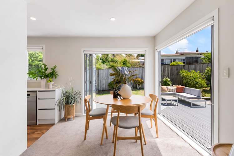 39 Fairclough Road Beach Haven_1