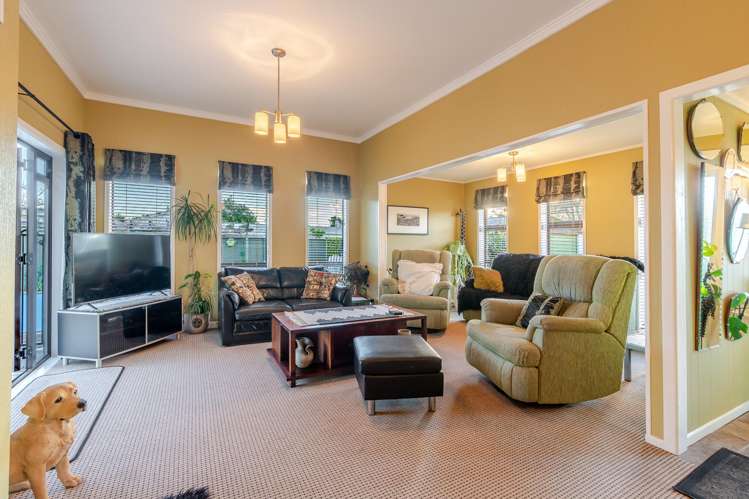 69 Foster Road Temple View_1