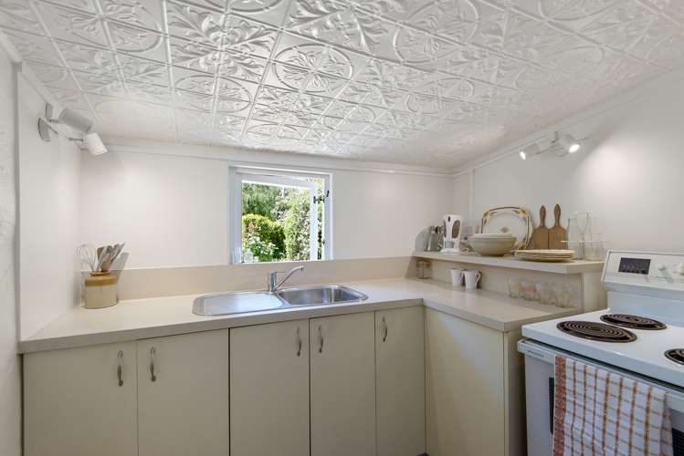 8 Charles Street Waddington_8