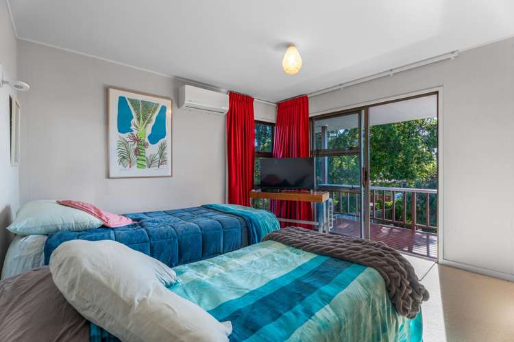 42 Woodward Avenue Mangere Bridge_19