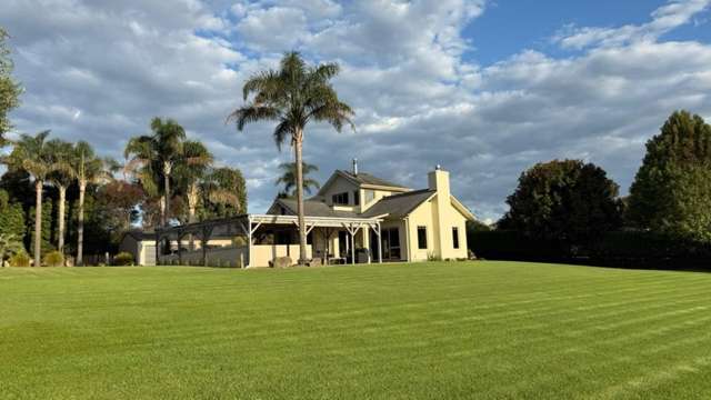 Rural Retreat Meets Urban Convenience!