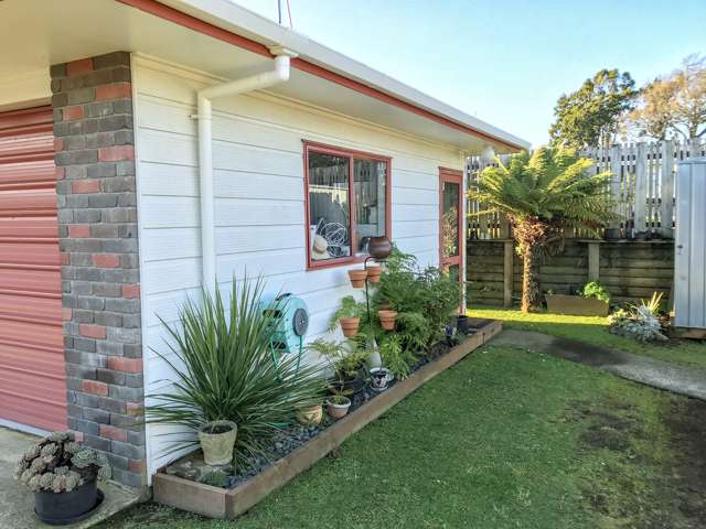 122unit Kenny Street Waihi_3