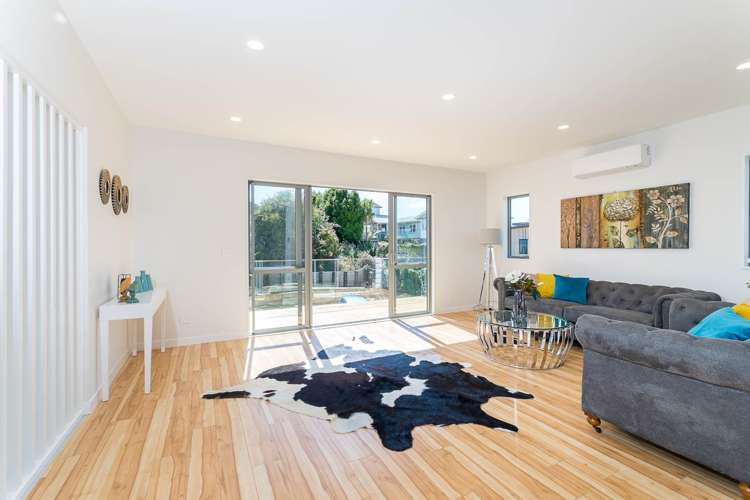 2/65 Francis Street Hauraki_4