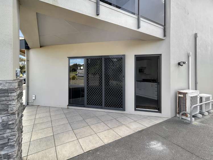 2/22 Wainui Road_0