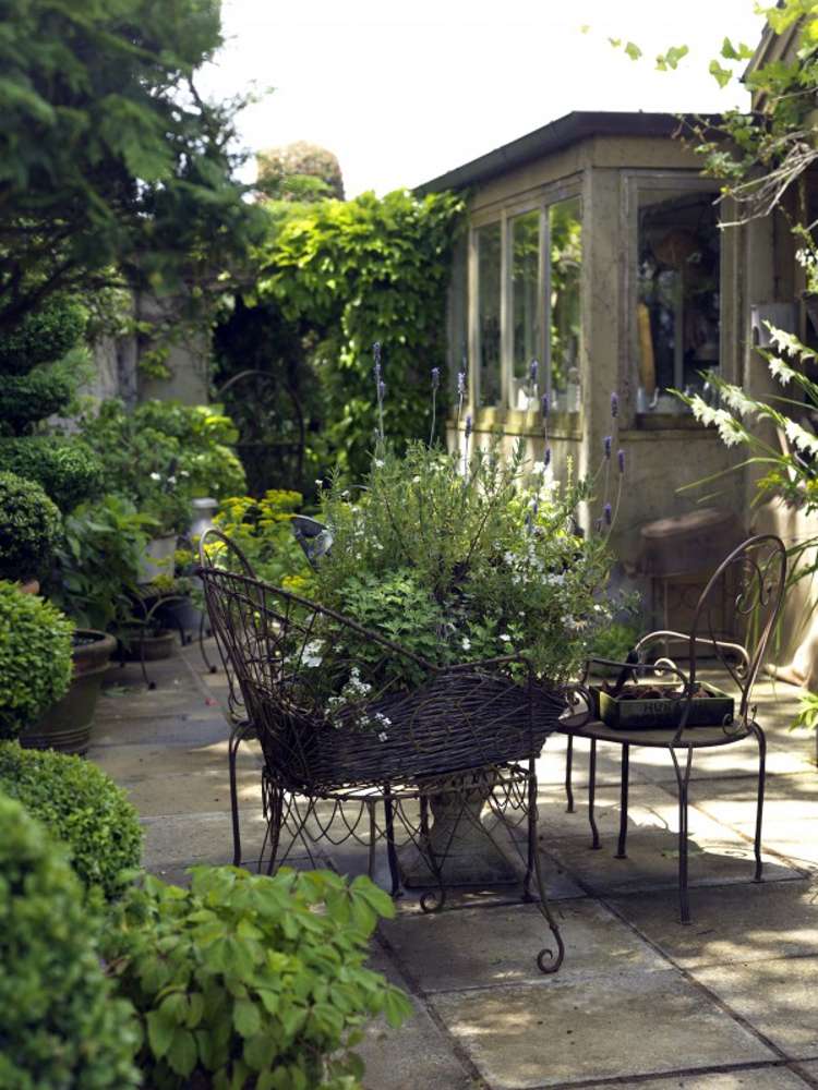 772 River Road Chartwell_17