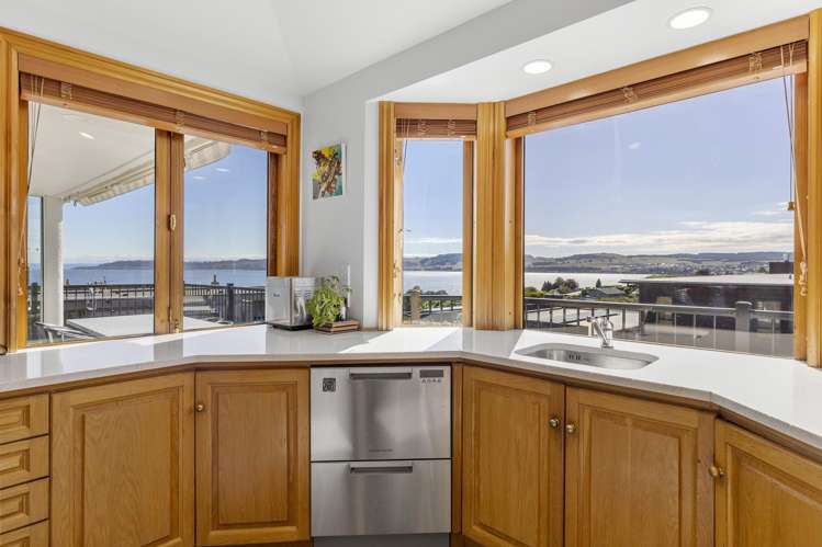 2/70 Harvey Street Waipahihi_11