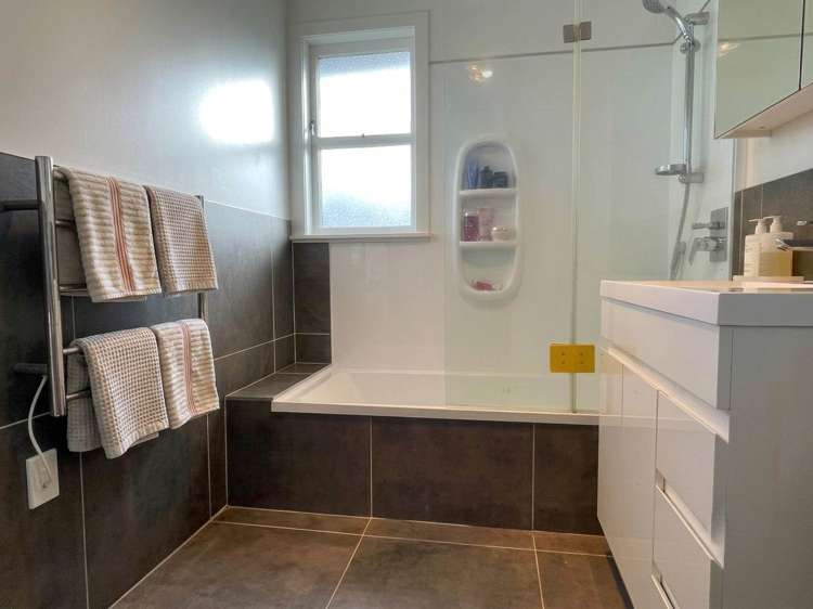 169 Waimumu Road Massey_8