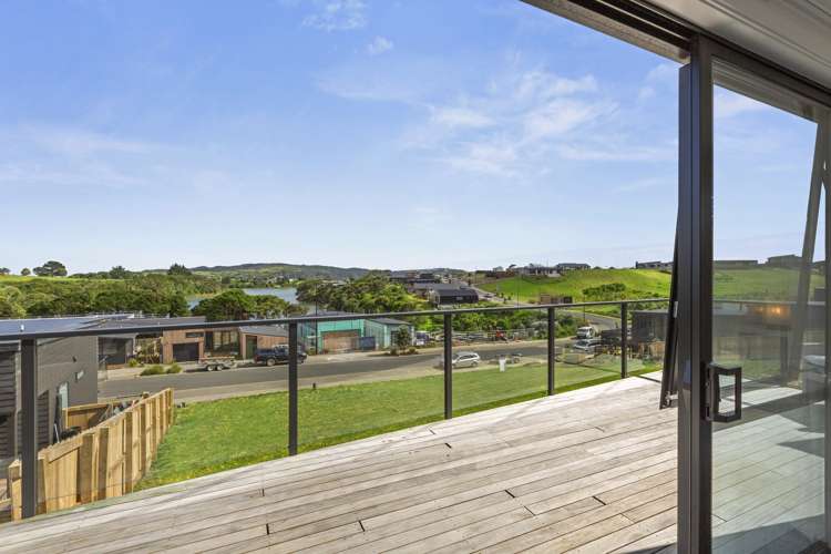 5 Maataitai Road Raglan_16