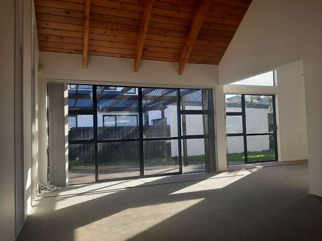 2/102A Marua Rd 1660_4