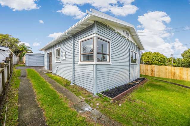 Walking Distance to Otahuhu Town Center