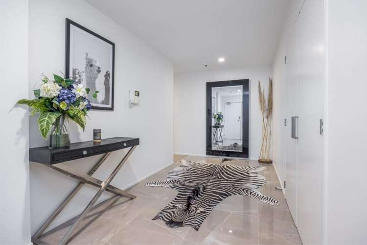 8A/196 Hobson Street 10015_1