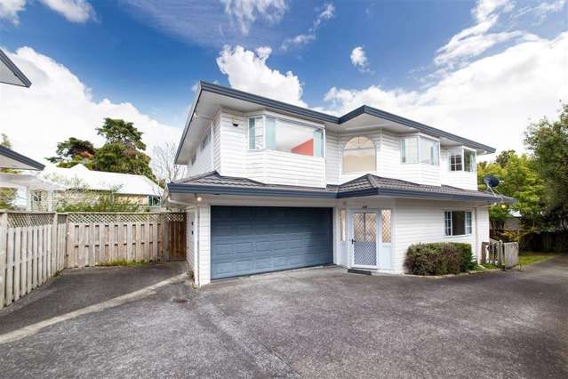 Spacious 4-Bedroom Family Home