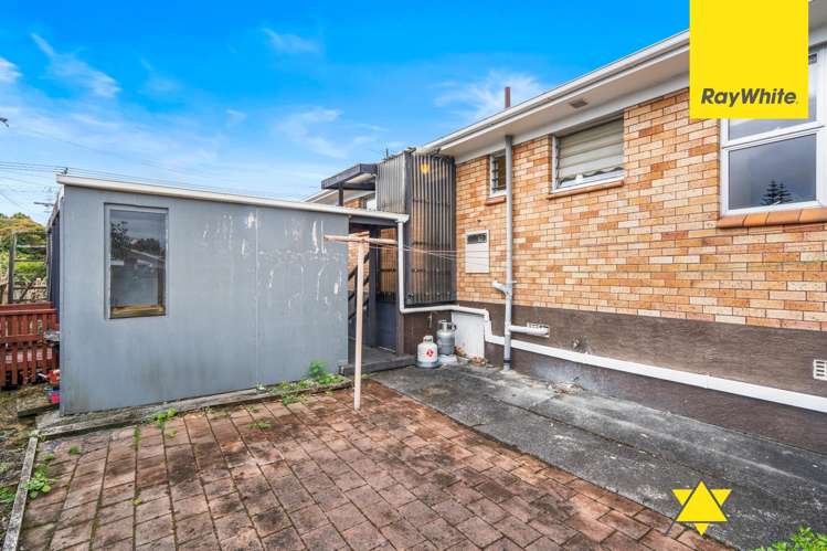 1/62 Vera Road Te Atatu South_9