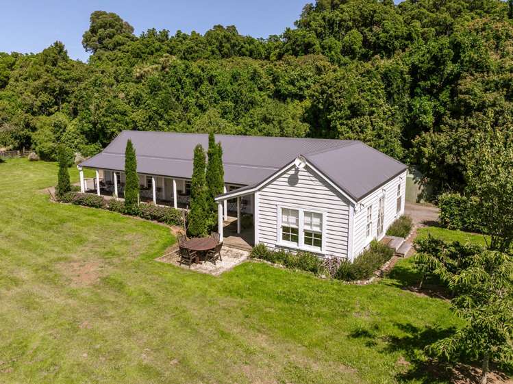 2111 Kahutara Road_1