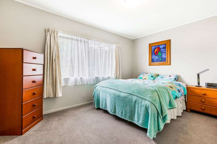 2/6 Helena Street Massey_8