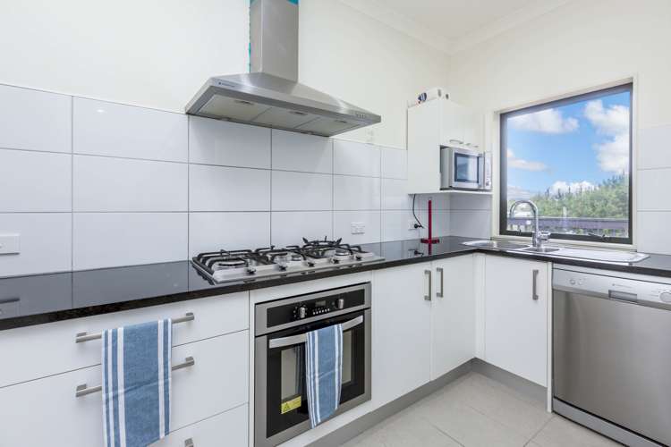 90 Kirton Drive Riverstone Terraces_5