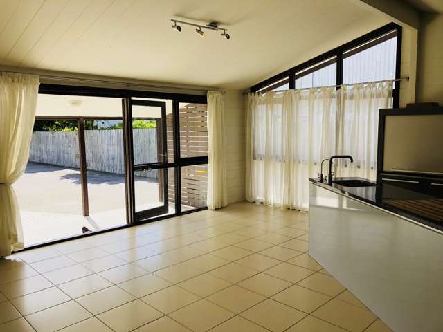 864 Whangaparaoa Road Manly_4