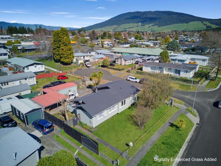 8 Hingaia Street Turangi_12