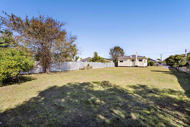 64 Egmont Street Hawera_2