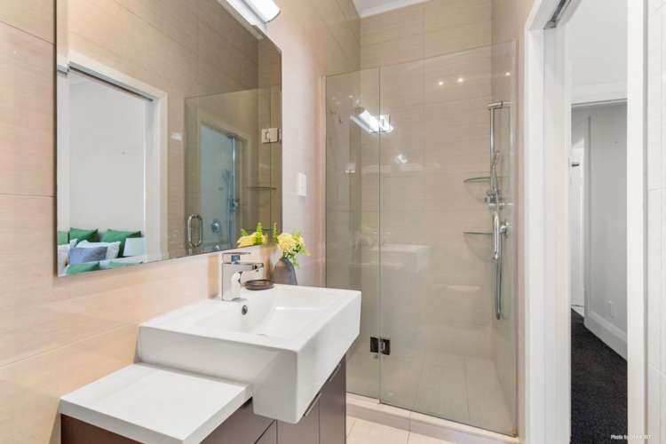 309 Lake Road Hauraki_10