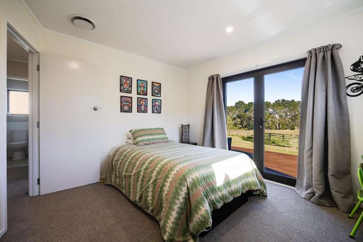 92 Estuary View Road Waiau Pa_19