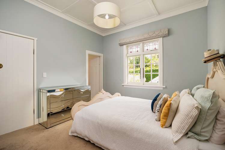 4 Summit Drive Mount Albert_19