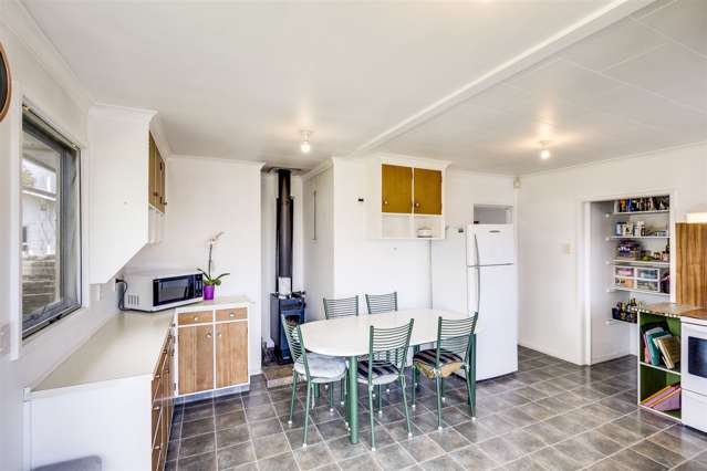 7 Lyttelton Crescent Tamatea_4