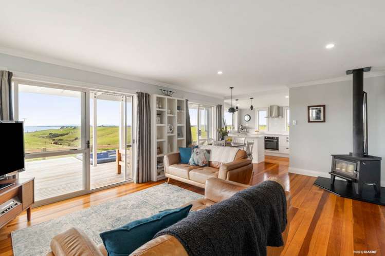 290 Pollok Wharf Road Pollok_4