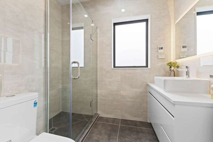 20 Drumnaconagher Road Flat Bush_16