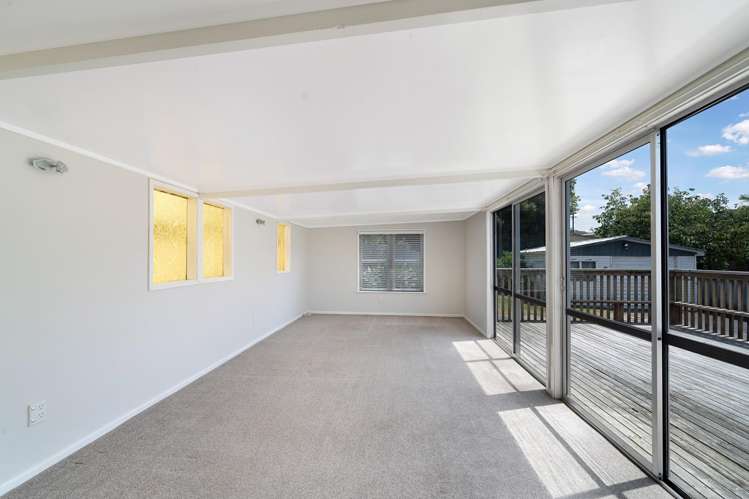 16 Coniston Avenue Te Atatu South_15