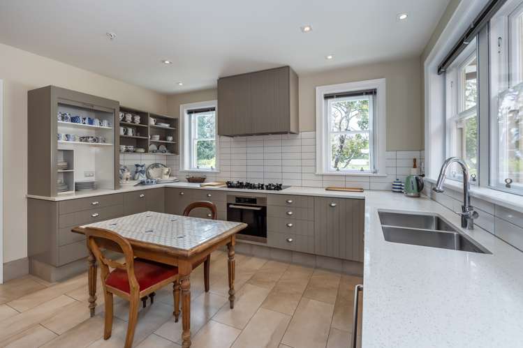 3979 West Coast Road Darfield_14