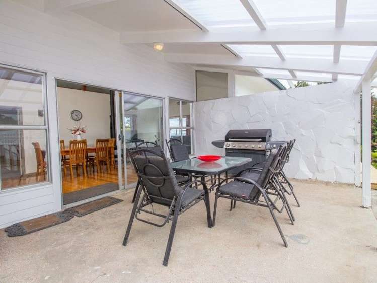 124 Memorial Drive Parahaki_10