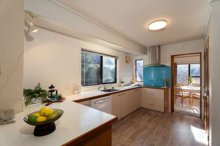 8 Maywood Grove Churton Park_10