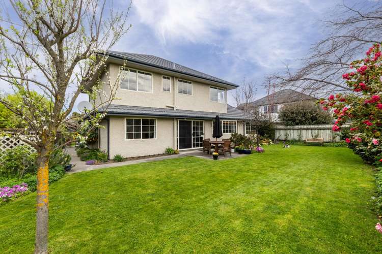 70 Whiting Crescent Greenmeadows_29