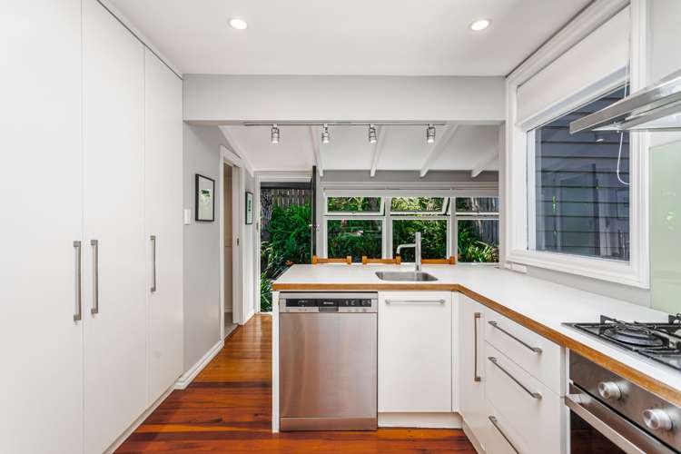 80 Motutara Road Muriwai_21