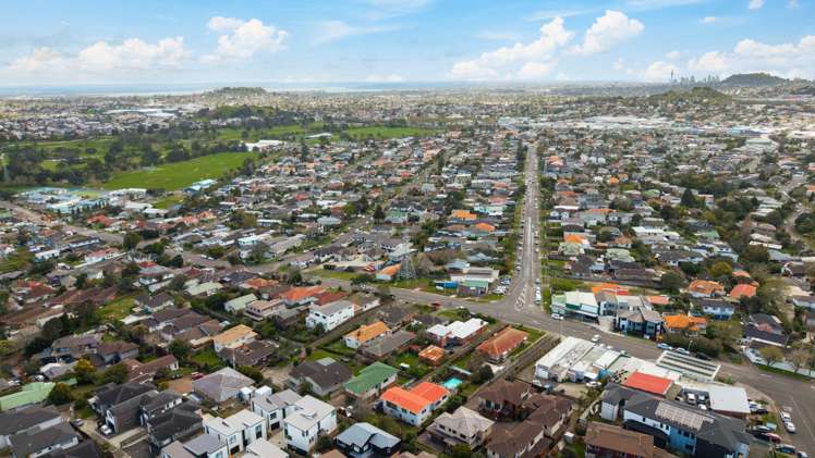 705 Richardson Road Mount Roskill_38