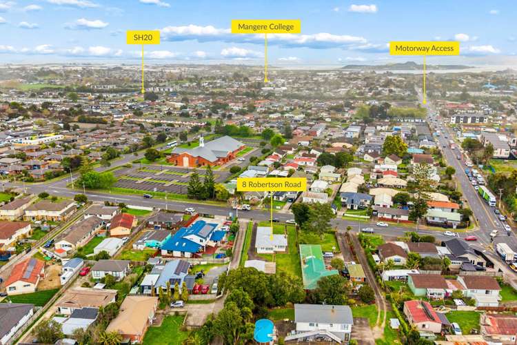 8 Robertson Road_5