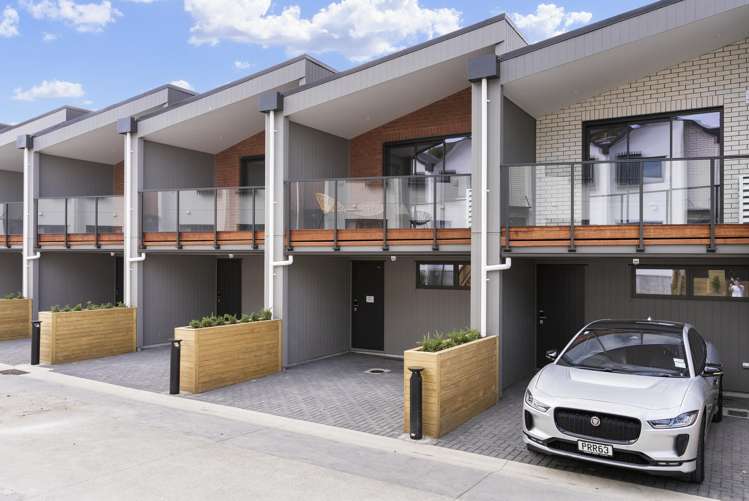 63 Owairaka Avenue Mount Albert_16