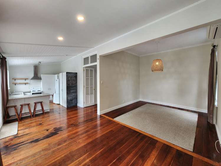 174 Grey Street 10051_1