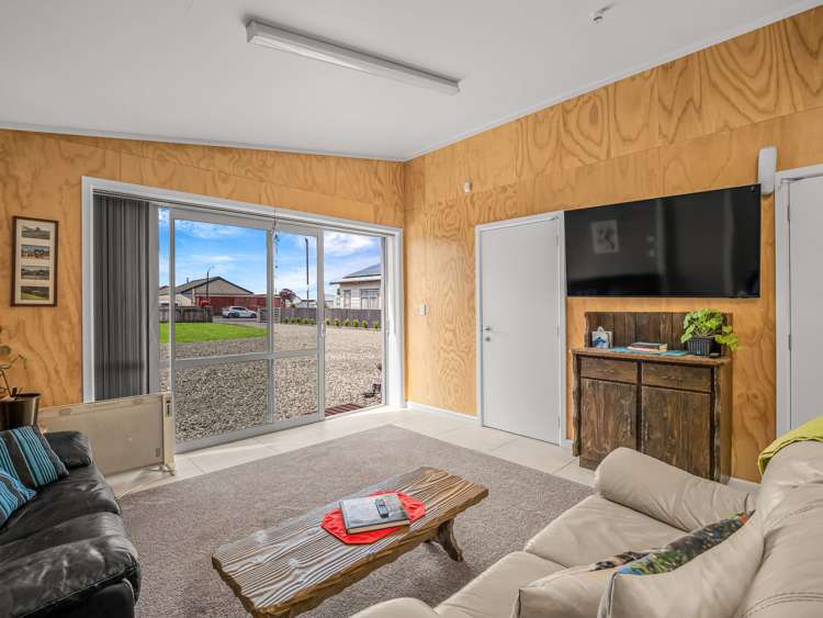 4 London Street Dannevirke_12