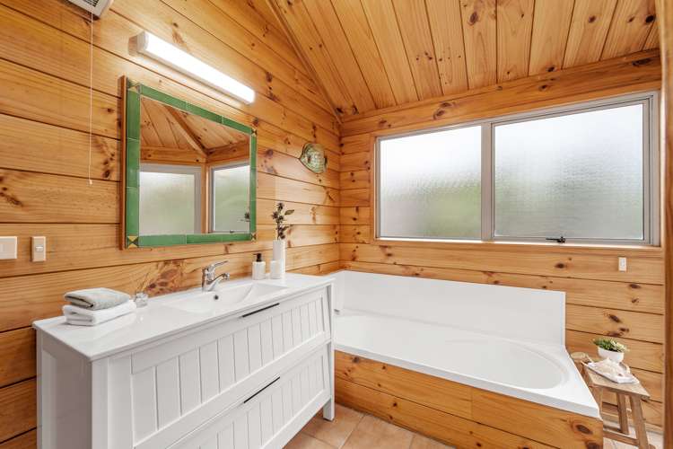 38 Pacific Parade Army Bay_14