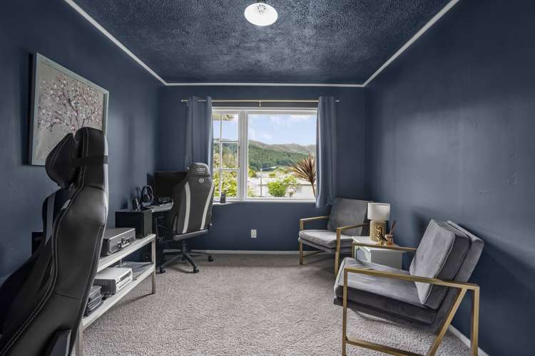 19 Bexley Grove Wainuiomata_9