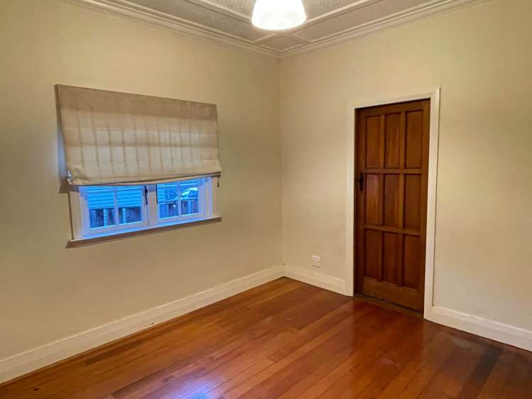 293 Massey Road Mangere East_10