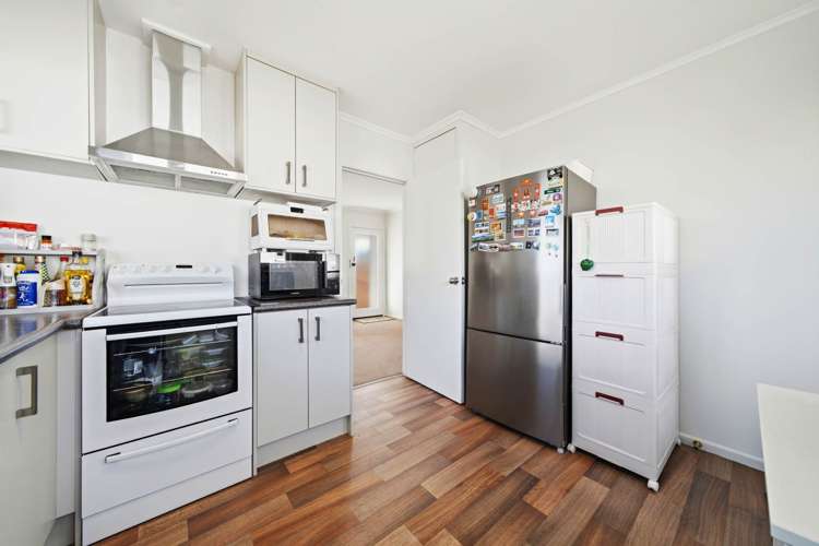 2/1 Exmouth Road Northcote_5