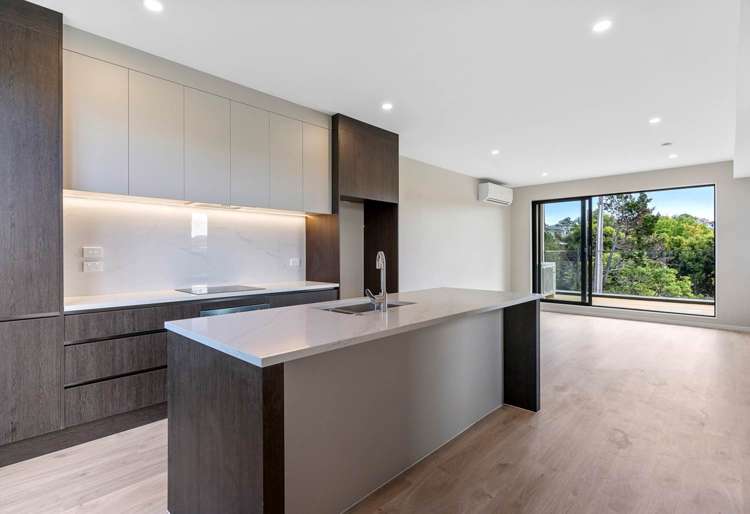 2/64 Pupuke Road Hillcrest_3