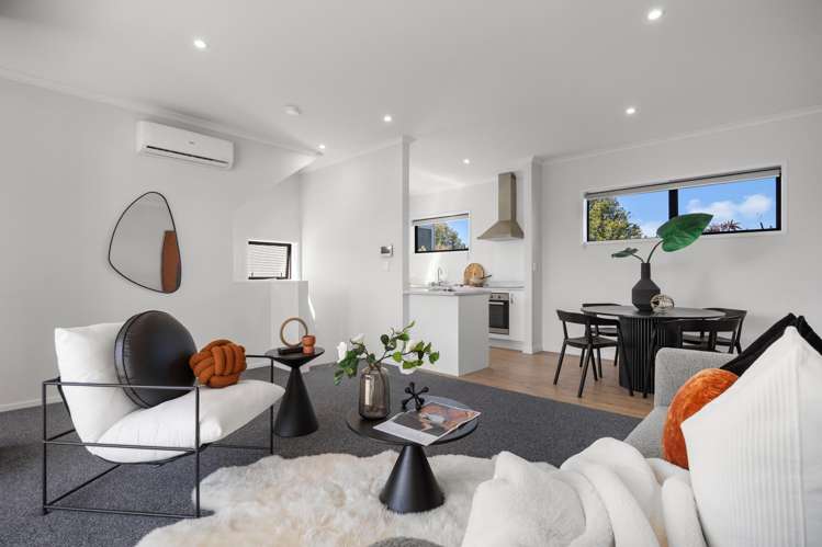 8/5 Peachgrove Road Te Atatu Peninsula_5