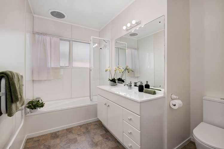 27 Fitzwilliam Drive Torbay_17