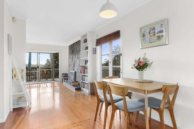 23 Highland Avenue Titirangi_8