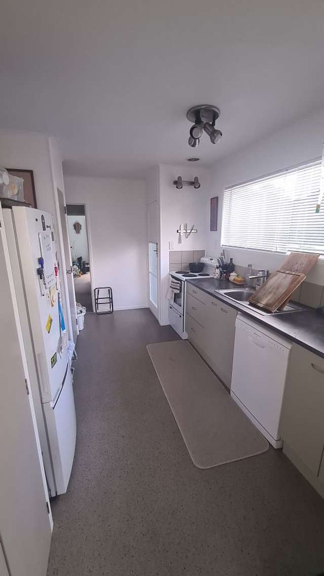 31 Stott Avenue Birkdale_4